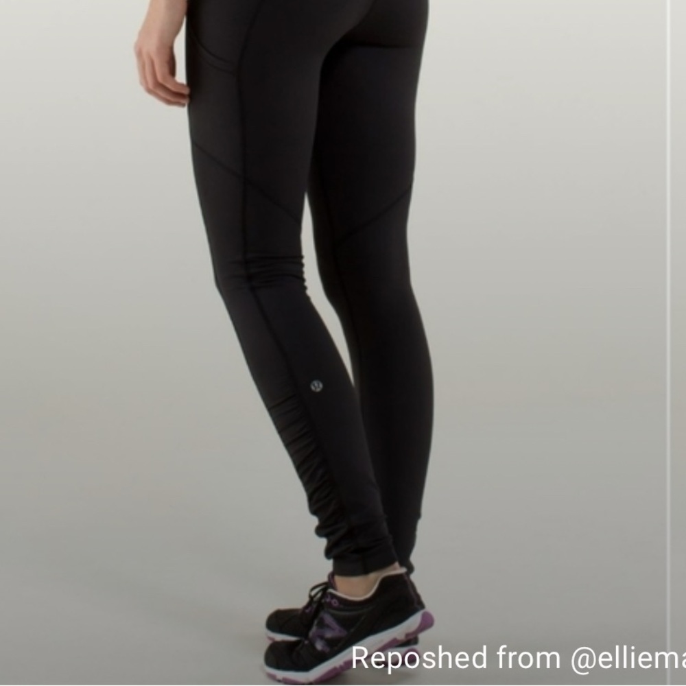 Lululemon Speed Tight Interlock
Black Quilt Winter size 2